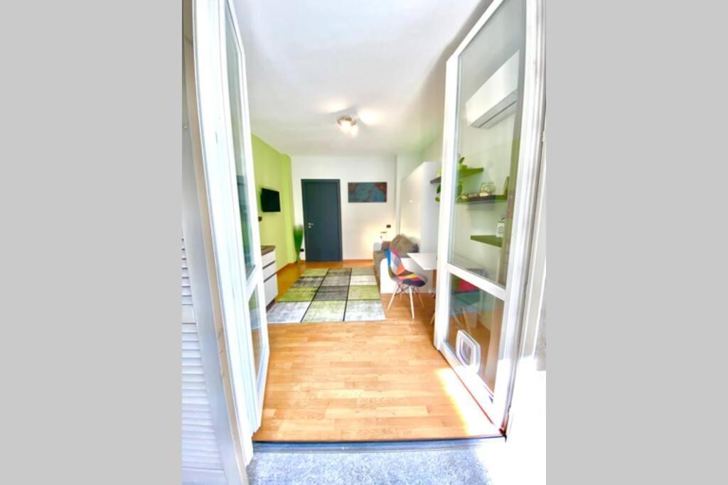 Spa Tiny Love Apartment close to Milan-Como-Malpensa Saronno Exterior foto
